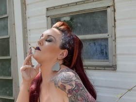 Nikki Tiphanie Photo Album Smoking Harley