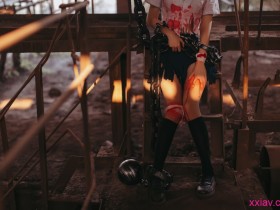 制服少女写真集01-血腥JK(被囚禁的少女)