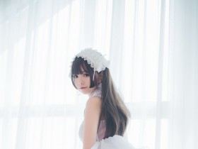 白色纱裙